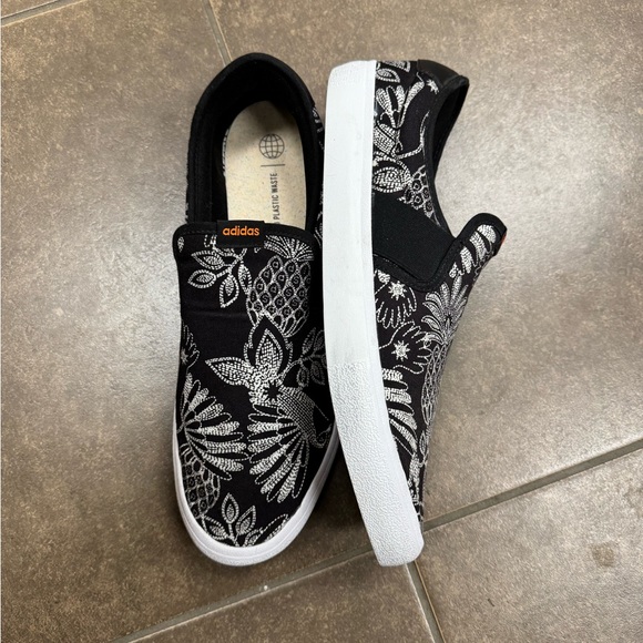 Adidas VULCRAID3R Mens Slip On size 13 - Black and White - Picture 8 of 9